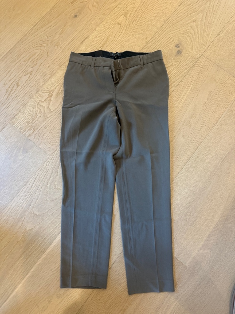 Babaton Women’s Dress Pants in Olive